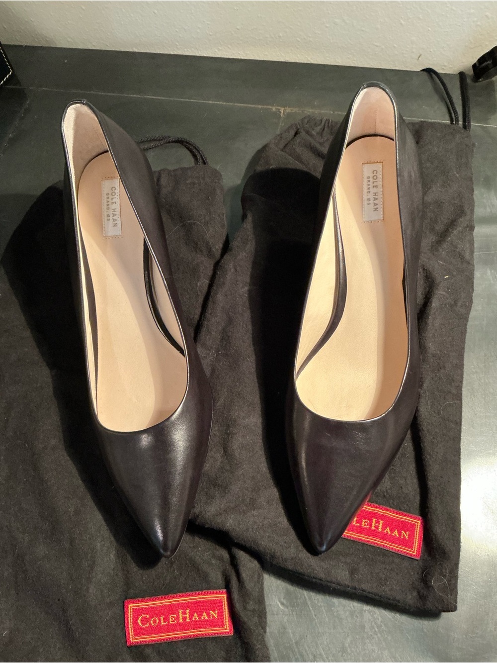 ‼️NEW Cole Haan Women's Black Leather Pointed-Toe Pumps